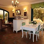 Relais Santa Croce All'eremo Frühstückspension