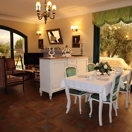 Relais Santa Croce All'eremo Bed & Breakfast
